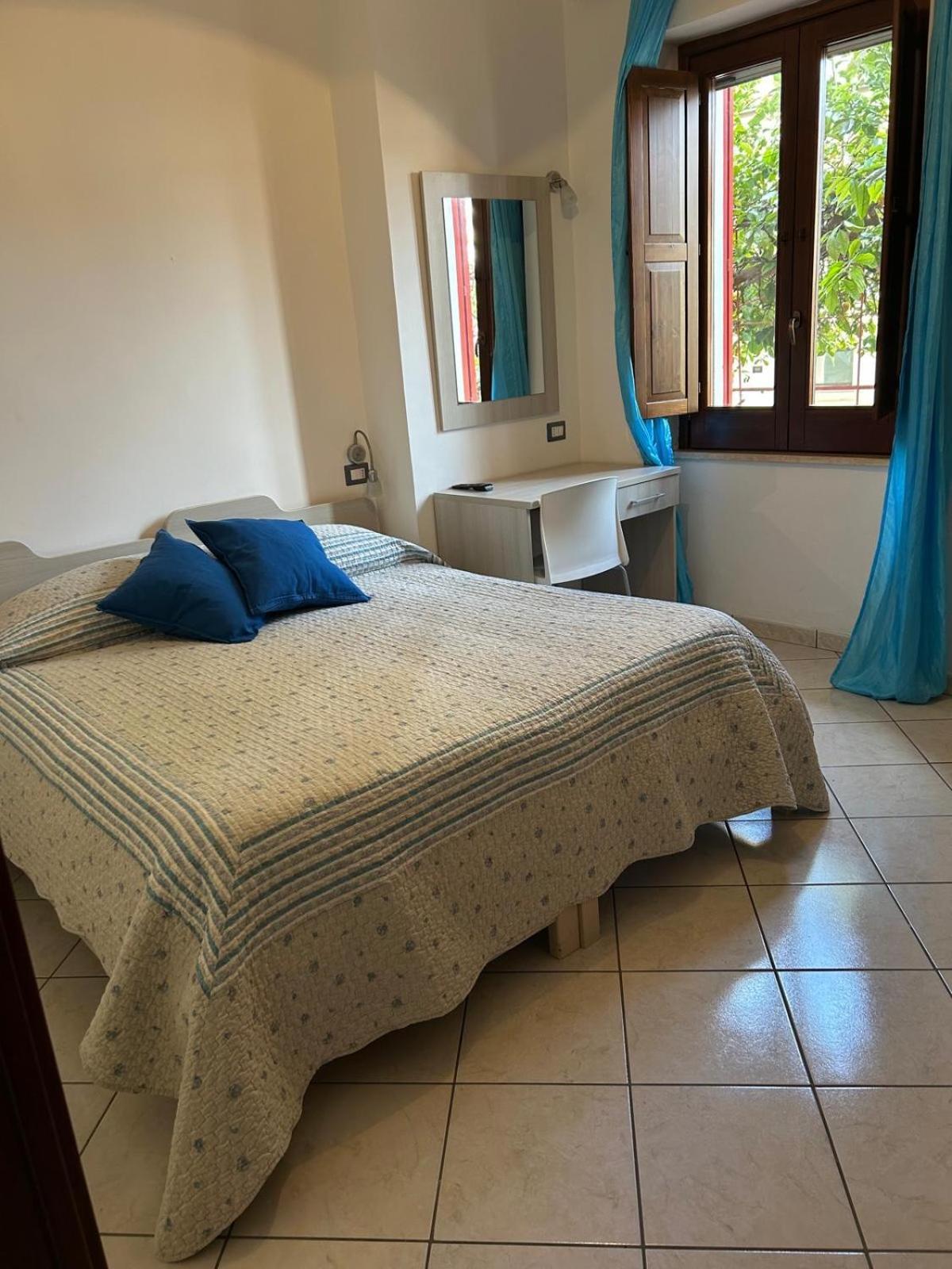 Casa Vacanze Gli Agrumi อากรอโปลี ภายนอก รูปภาพ
